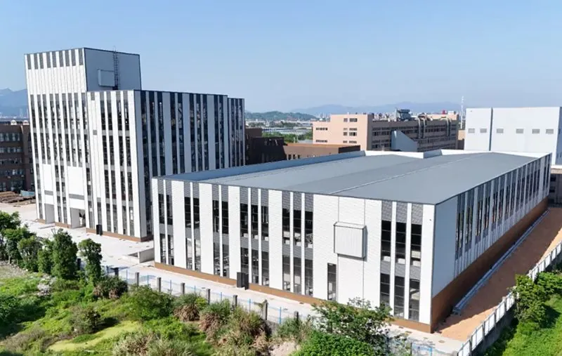 顺利交付丨以工业质感诠释建筑美学